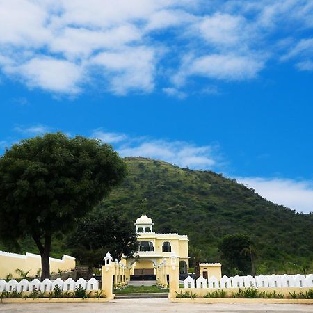 Maangarh Resorts Udaipur Exterior photo